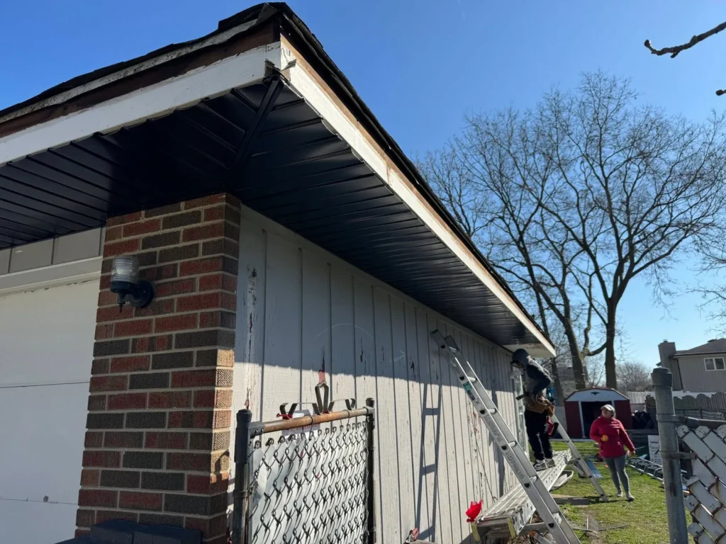 Soffit and Fascia Installation and repair service in chicago, illinois